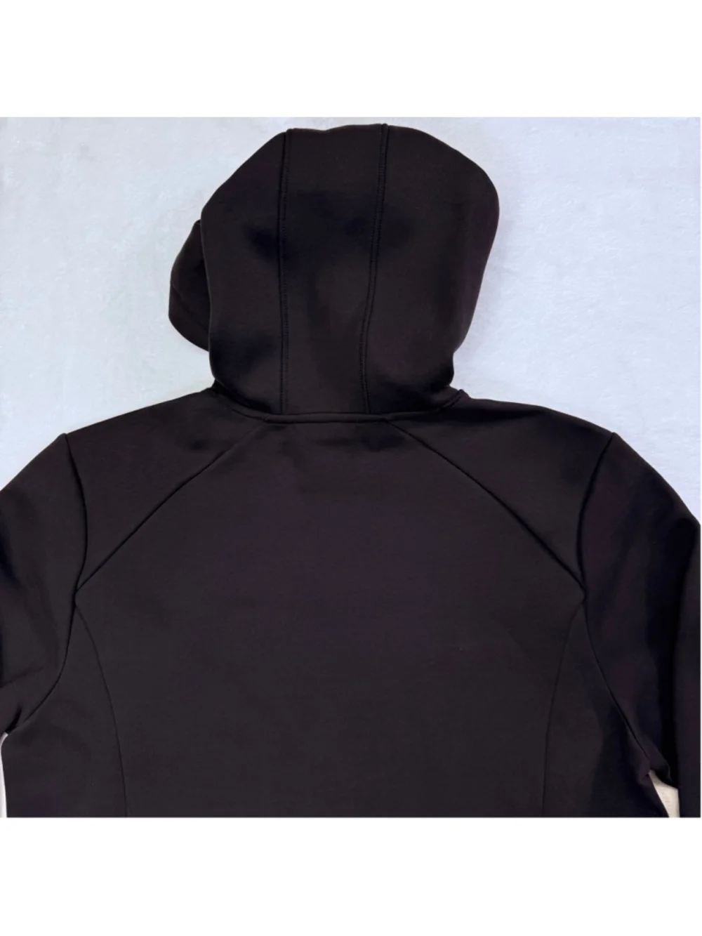 Men's LL Bean Black Hoodie Sweatshirt Medium Regular Slightly Fitted